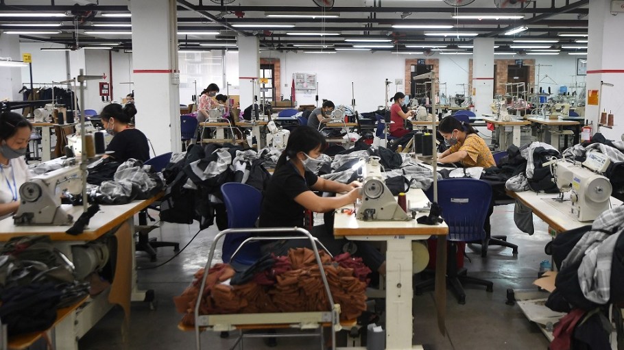 With brands and retailers concerned about tepid demand and high inventories heading into the holiday homestretch, the pace of U.S. apparel imports continued to decline in September.