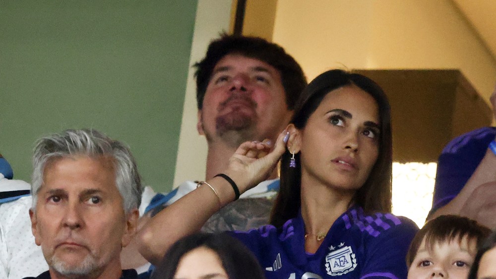LUSAIL CITY, QATAR - DECEMBER 09: Antonella Roccuzzo wife of Lionel Messi of Argentina during the FIFA World Cup Qatar 2022 quarter final match between Netherlands and Argentina at Lusail Stadium on December 09, 2022 in Lusail City, Qatar. (Photo by Stefan Matzke - sampics/Corbis via Getty Images)