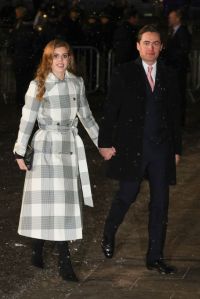 LONDON, ENGLAND - DECEMBER 15: Princess Beatrice and Edoardo Mapelli Mozzi attend the 'Together at Christmas' Carol Service at Westminster Abbey on December 15, 2022 in London, England. (Photo by Chris Jackson/Getty Images)