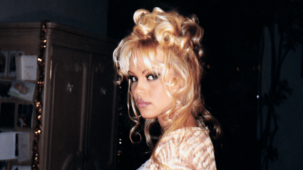 A still of Pamela Anderson in Pamela, a love story, new documentaries on Netflix January 2023