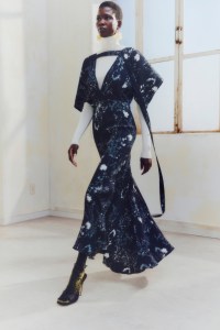 Victoria Beckham Pre-Fall 2023