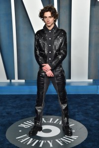 BEVERLY HILLS, CALIFORNIA - MARCH 27: Timothée Chalamet attends the 2022 Vanity Fair Oscar Party hosted by Radhika Jones at Wallis Annenberg Center for the Performing Arts on March 27, 2022 in Beverly Hills, California. (Photo by Lionel Hahn/Getty Images)