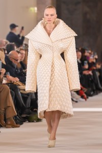 Schiaparelli Couture Spring 2023