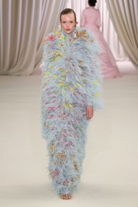 Giambattista Valli Couture Spring 2023