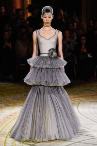 Viktor & Rolf Couture Spring 2023