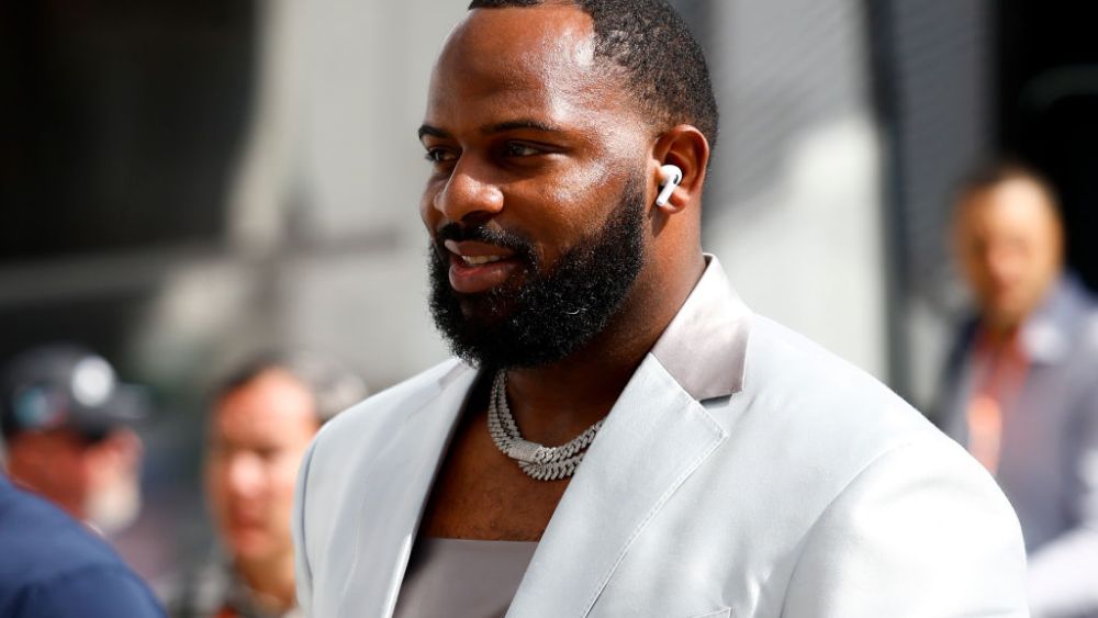 GLENDALE, AZ - FEBRUARY 12: Fletcher Cox #91 of the Philadelphia Eagles arrives prior to Super Bowl LVII against the Kansas City Chiefs at State Farm Stadium on February 12, 2023 in Glendale, Arizona. (Photo by Kevin Sabitus/Getty Images)