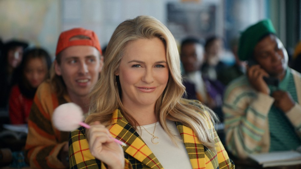 Alicia Silverstone in Rakuten’s advertisement, set to air during the 2023 Super Bowl on Feb. 12.