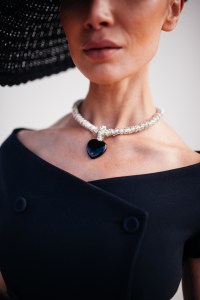 Street style at Paris Fashion Week Fall 2023