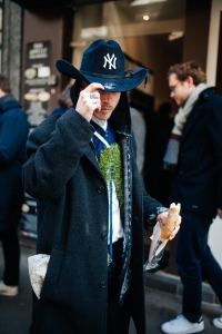 Street style at Paris Fashion Week Fall 2023