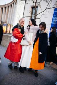Street style at Paris Fashion Week Fall 2023