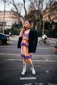 Street style at Paris Fashion Week Fall 2023