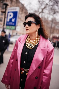 Street style at Paris Fashion Week Fall 2023