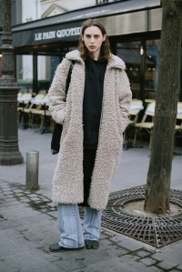 Street style at Paris Fashion Week Fall 2023