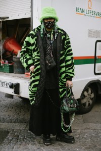 Street style at Paris Fashion Week Fall 2023