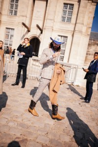Street style at Paris Fashion Week Fall 2023