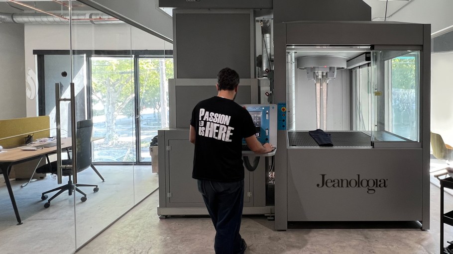 Jeanologia recently opened a hub in Miami to support American fashion’s nearshoring efforts.
