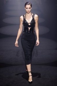 Julien Macdonald RTW Fall 2023