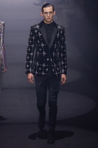 Julien Macdonald RTW Fall 2023