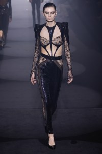 Julien Macdonald RTW Fall 2023