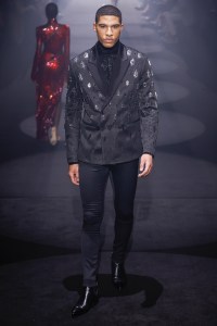 Julien Macdonald RTW Fall 2023