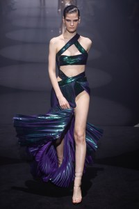 Julien Macdonald RTW Fall 2023