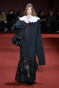 Simone Rocha RTW Fall 2023