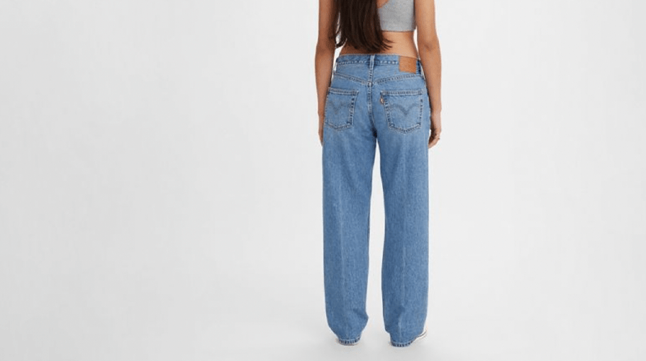 woman wearing jeans