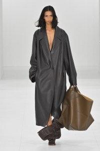 Loewe RTW Fall 2023