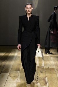 Alexander McQueen RTW Fall 2023