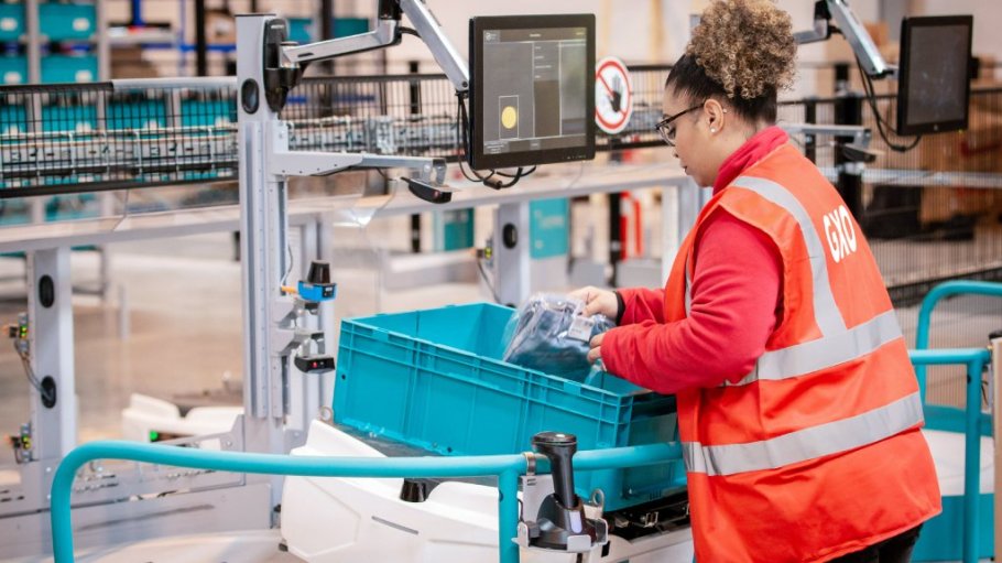 GXO Direct is a shared space distribution network of more than 40 facilities designed to help businesses position inventory closer to target customers while reducing fixed costs and transit times.