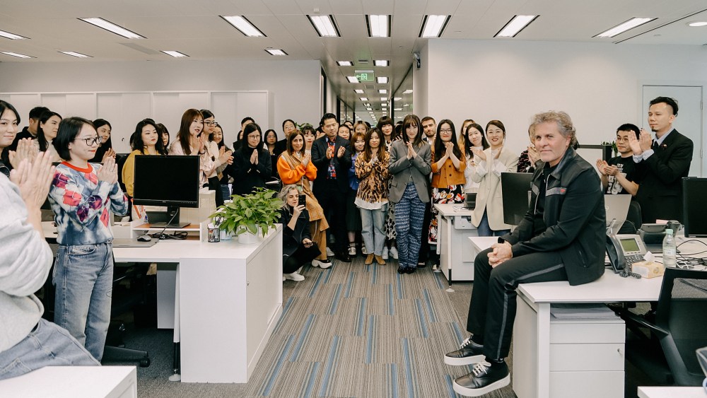 Renzo Rosso with the team in China