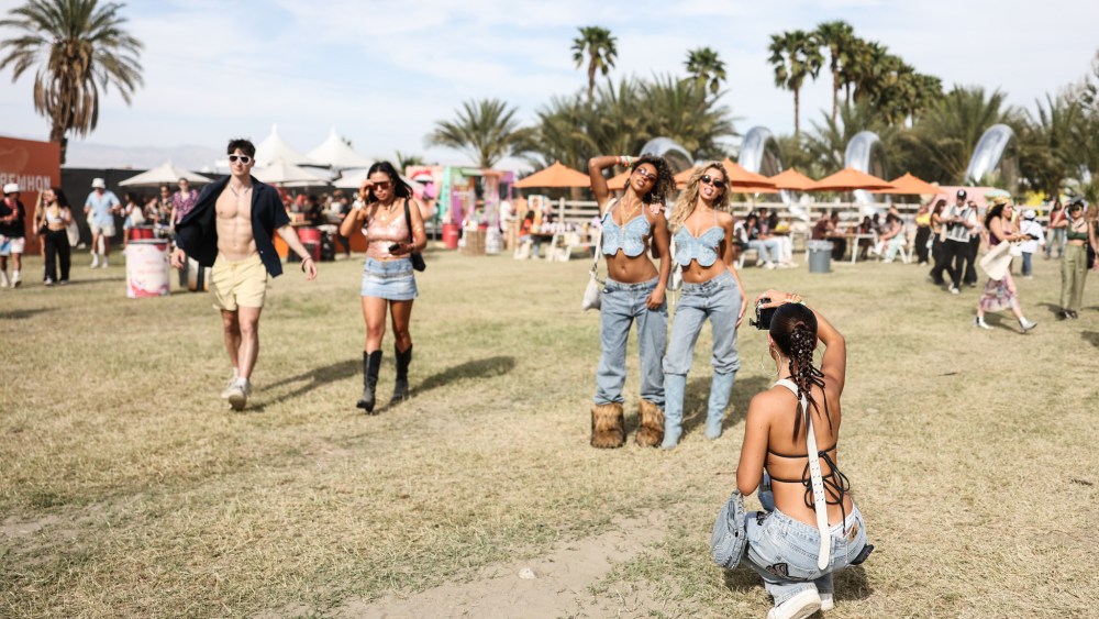 Street style at Coachella 2023