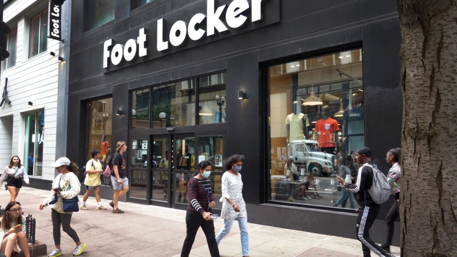 Foot Locker Inc. hired a former Nike exec as general manager of WSS, the Latino-focused brand it paid $750 million to acquire in 2021.