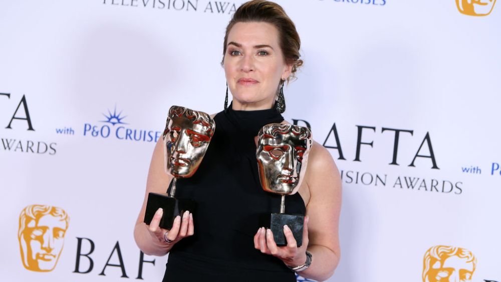 Kate Winslet with the Best Leading Actress Award at the 2023 BAFTA TV Awards on May 14 in London.