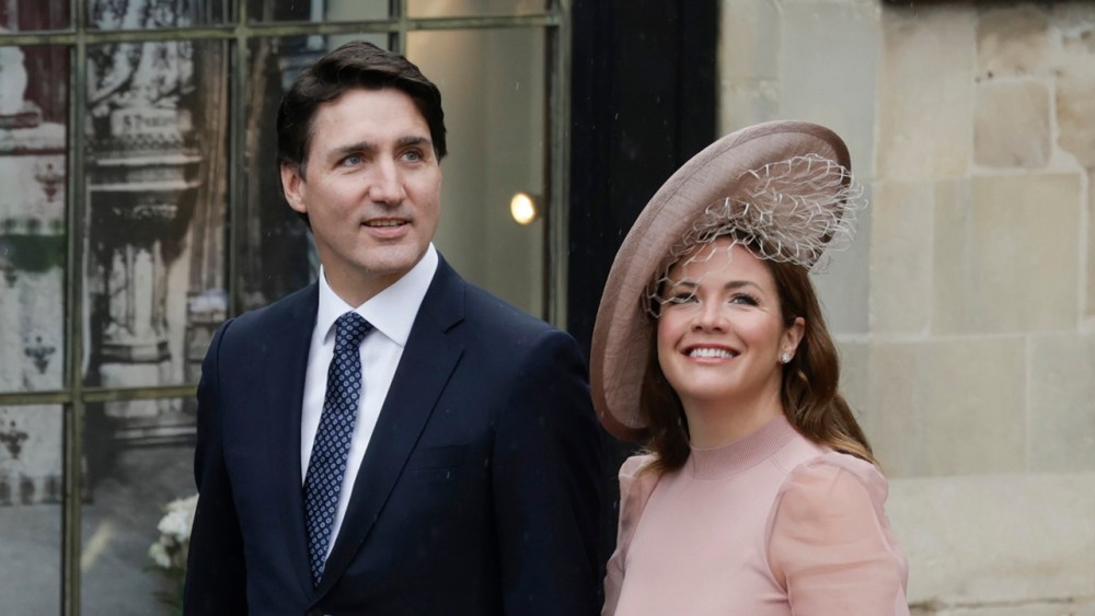 LONDON, ENGLAND - MAY 06: Justin Trudeau, Prime Minister of Canada and Sophie Trudeau in ted baker dress attend the Coronation of King Charles III and Queen Camilla on May 06, 2023 in London, England. The Coronation of Charles III and his wife, Camilla, as King and Queen of the United Kingdom of Great Britain and Northern Ireland, and the other Commonwealth realms takes place at Westminster Abbey today. Charles acceded to the throne on 8 September 2022, upon the death of his mother, Elizabeth II. (Photo by Jeff J Mitchell/Getty Images)