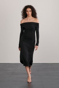 Cinq À Sept Resort 2024