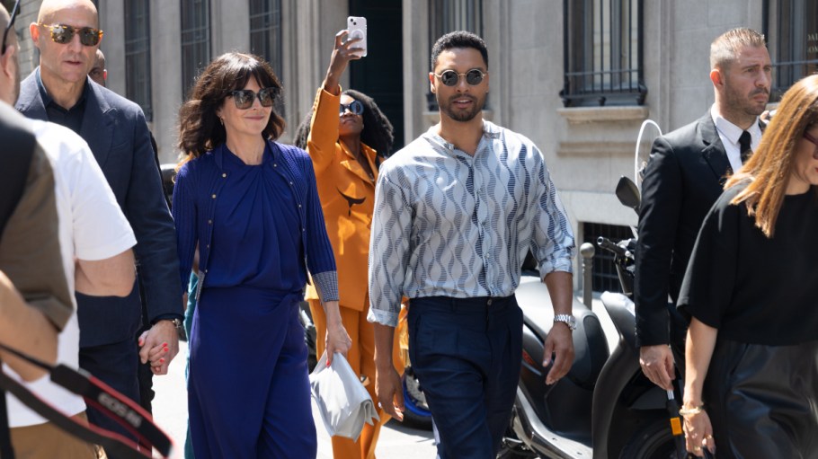 Regé-Jean Page is seen outside Giorgio Armani show in a button-down dress shirt during the Milan Fashion Week - Menswear Spring/Summer 2024 on June 19, 2023 in Milan.