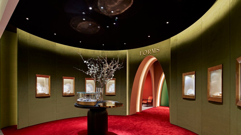 The Forms high jewelry booth at TEFAF Maastricht, designed by In Situ & Partners.