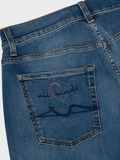 7 For All Mankind shares a message of inclusivity in a new pride collection that raises awareness for refugees. 