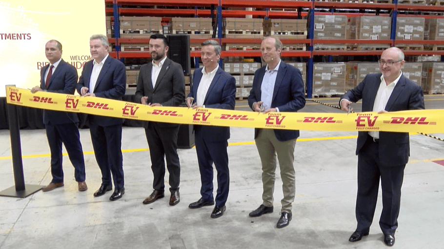 Despite nearshoring picking up significant steam, DHL Supply Chain global CEO Oscar de Bok is adamant that “just nearshoring is not a solution,” instead saying the industry must prioritize “omni-sourcing.”