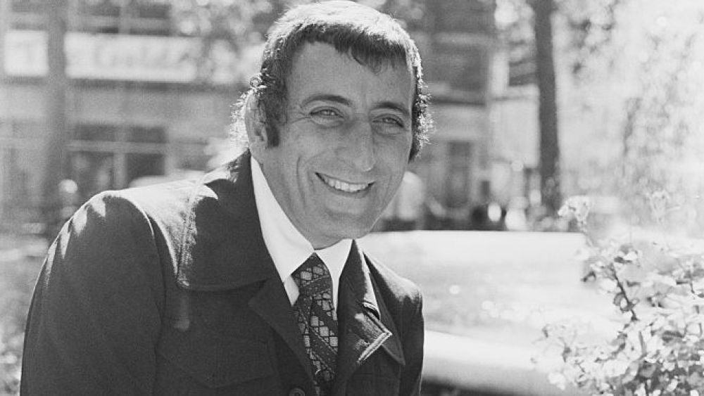 American singer Tony Bennett in London, UK, 9th September 1971.  (Photo by Jack Kay/Daily Express/Getty Images)