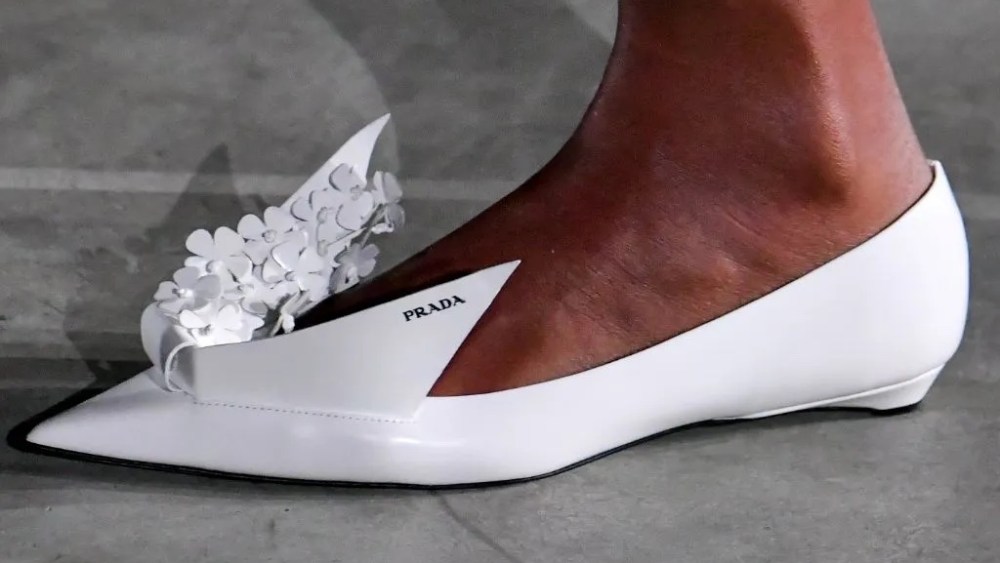 Prada's origami-like pointed toe flats for fall/winter '23