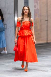 NEW YORK, NEW YORK - AUGUST 16: Jessica Alba is seen in Midtown on August 16, 2023 in New York City. (Photo by Gotham/GC Images)