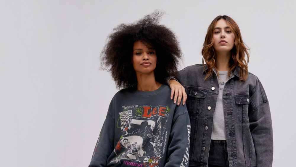 Music and fashion fans alike will enjoy Lee’s new collection. 