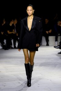 Model on the runway at Alexander McQueen Ready To Wear Spring 2024 held at Careau du Temple on September 30, 2023 in Paris, France.