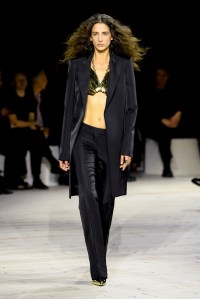 Model on the runway at Alexander McQueen Ready To Wear Spring 2024 held at Careau du Temple on September 30, 2023 in Paris, France.