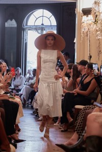 Mirror Palais RTW Spring  2024