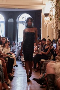 Mirror Palais RTW Spring  2024