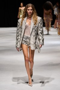 Retrofête RTW Spring 2024