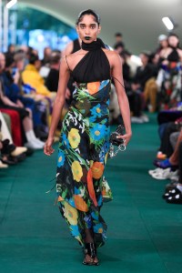 Burberry RTW Spring 2024